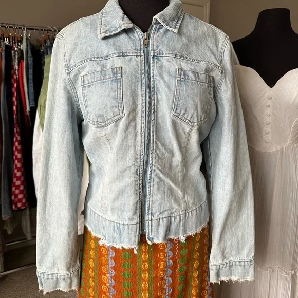 Zip-Up Denim Jacket - Picture 2 of 6